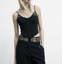 Carica l'immagine nel visualizzatore di Gallery, CORSETTO CON PIZZO
