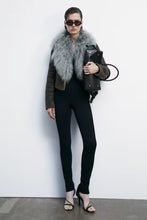 Carica l&#39;immagine nel visualizzatore di Gallery, MONTONE CORTO
