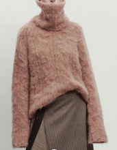 Carica l'immagine nel visualizzatore di Gallery, MAGLIONE ALPACA
